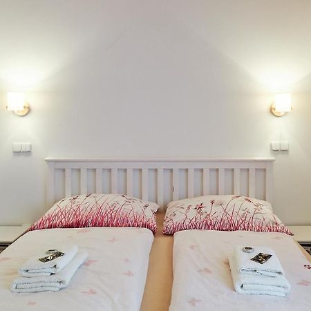 Apartmany Habanska, Cely Dum Pouzdrany エクステリア 写真