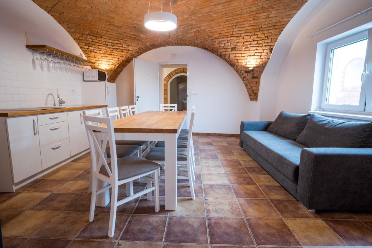 Apartmany Habanska, Cely Dum Pouzdrany エクステリア 写真