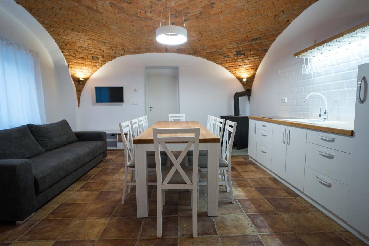 Apartmany Habanska, Cely Dum Pouzdrany エクステリア 写真
