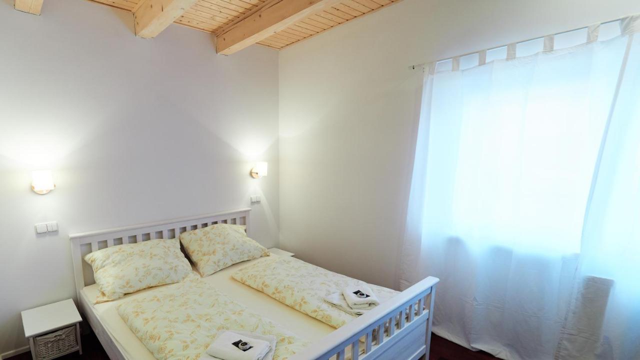 Apartmany Habanska, Cely Dum Pouzdrany エクステリア 写真